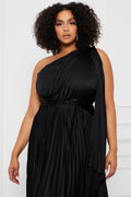 Vestido negro plisado image 0