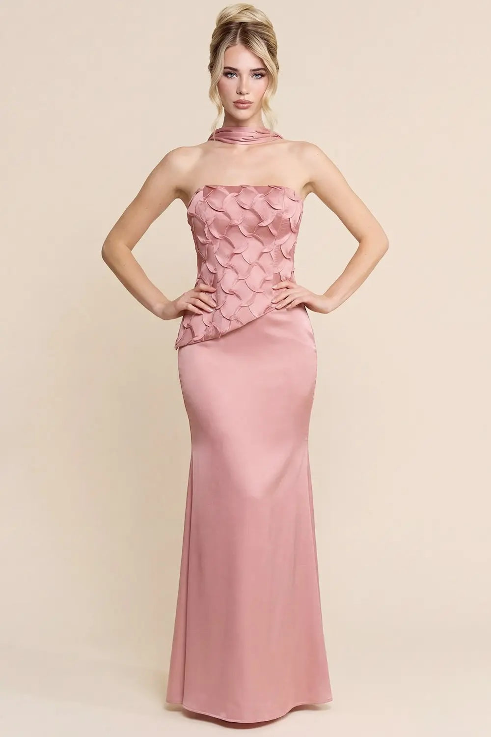 Vestido strapless palo de rosa image 2