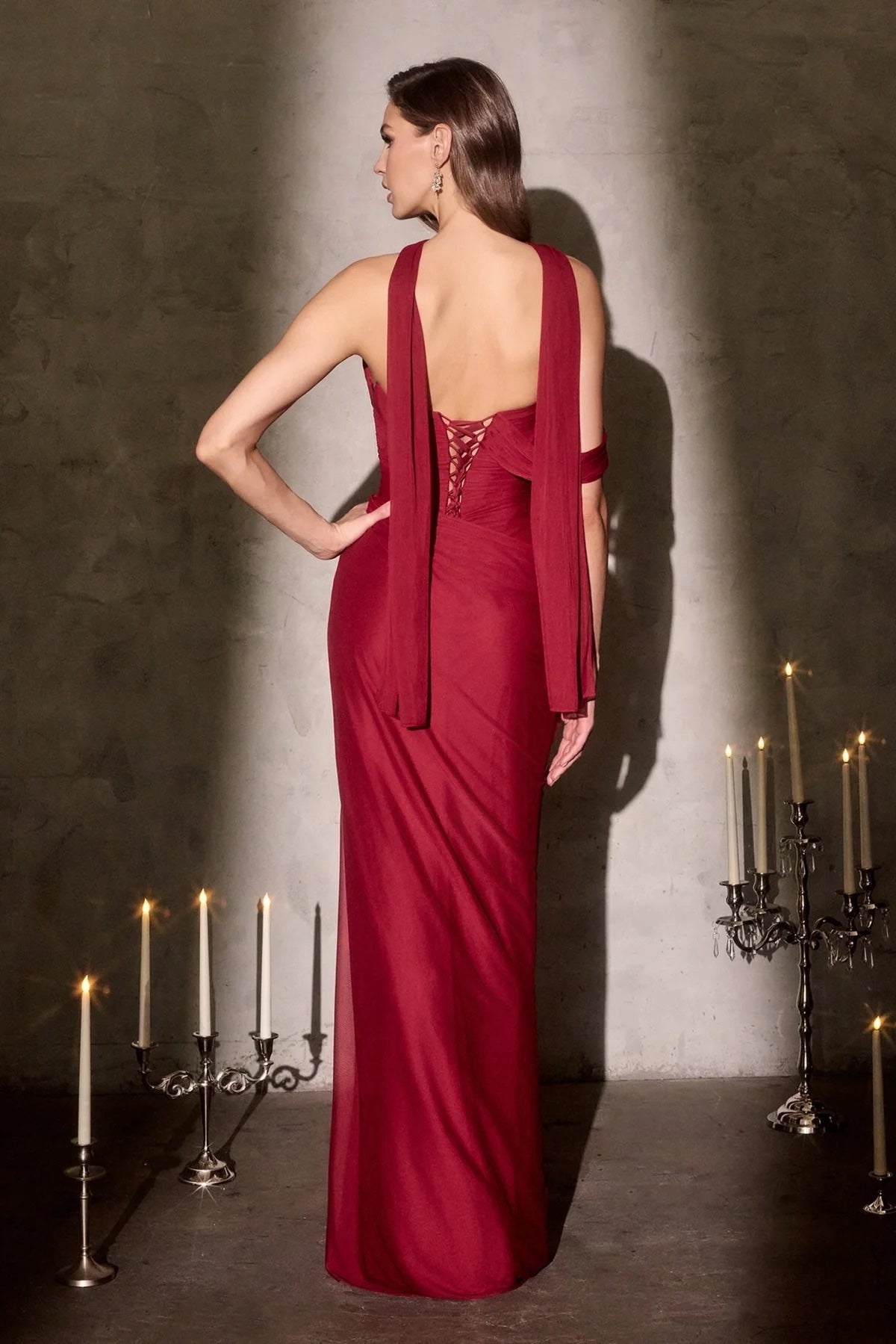 Vestido tinto corsé con estola image 1