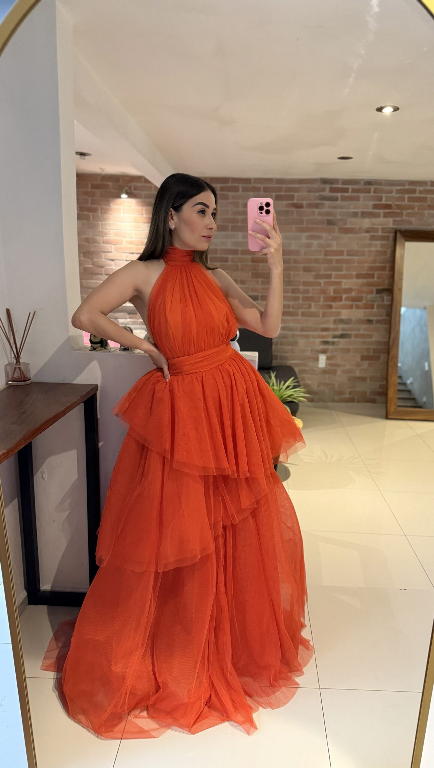 Vestido naranja tul Olanes escote en espalda image 0