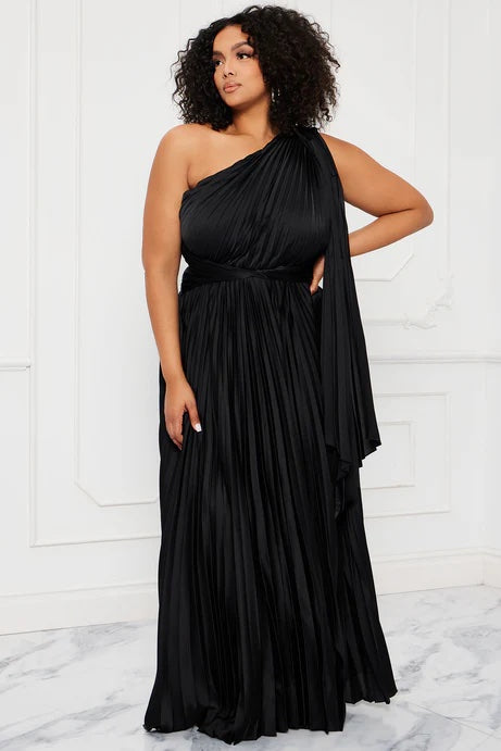 Vestido negro plisado image 1