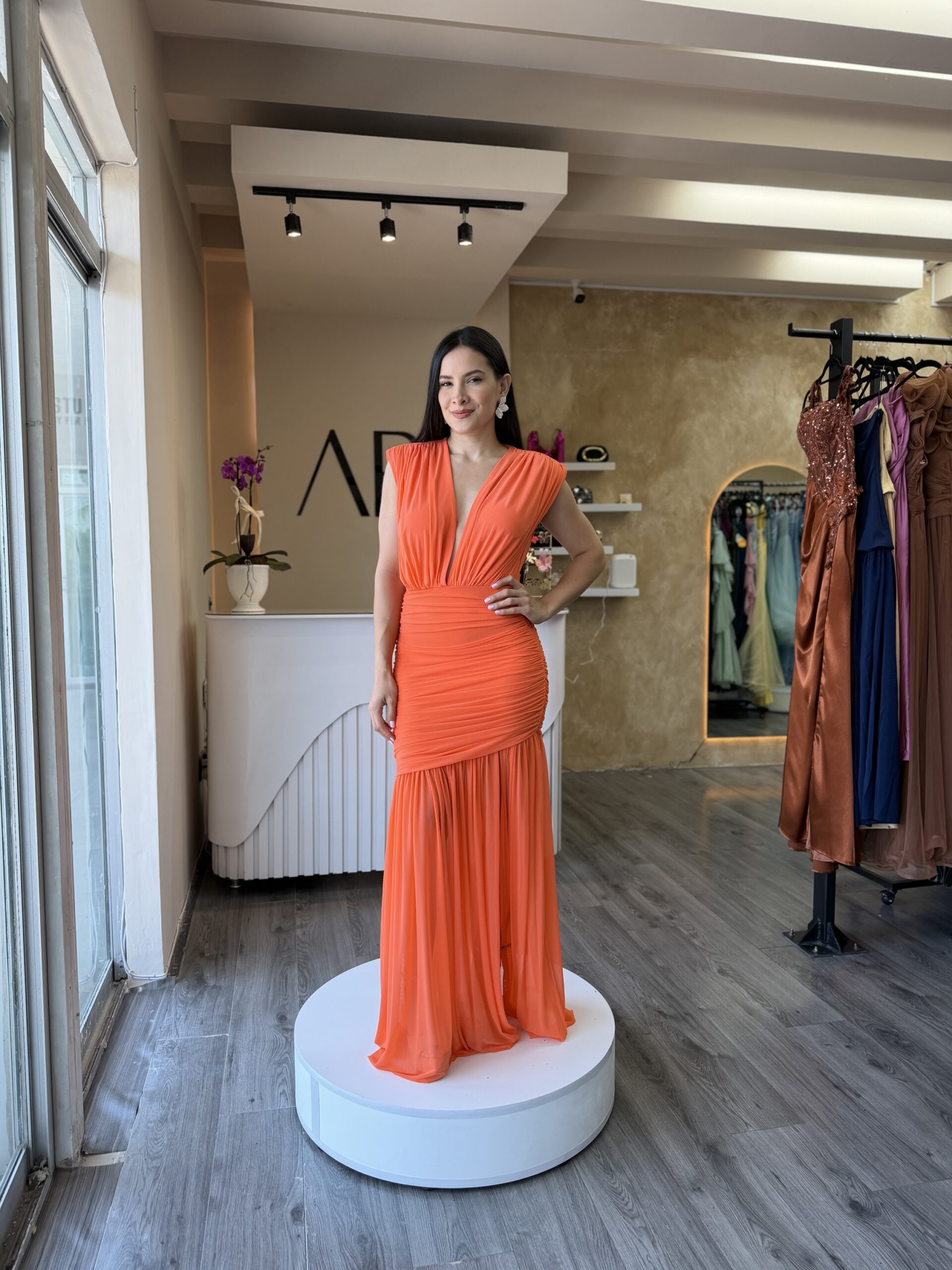 Vestido naranja mesh escote V image 0