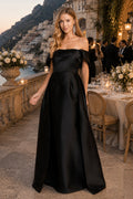 Vestido negro con sobrefalda incluida image 0
