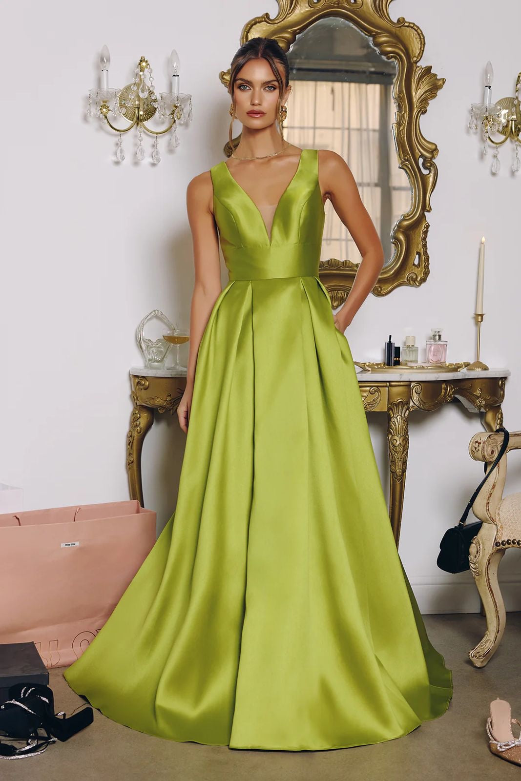 Vestido verde lima tirante ancho corte A image 0