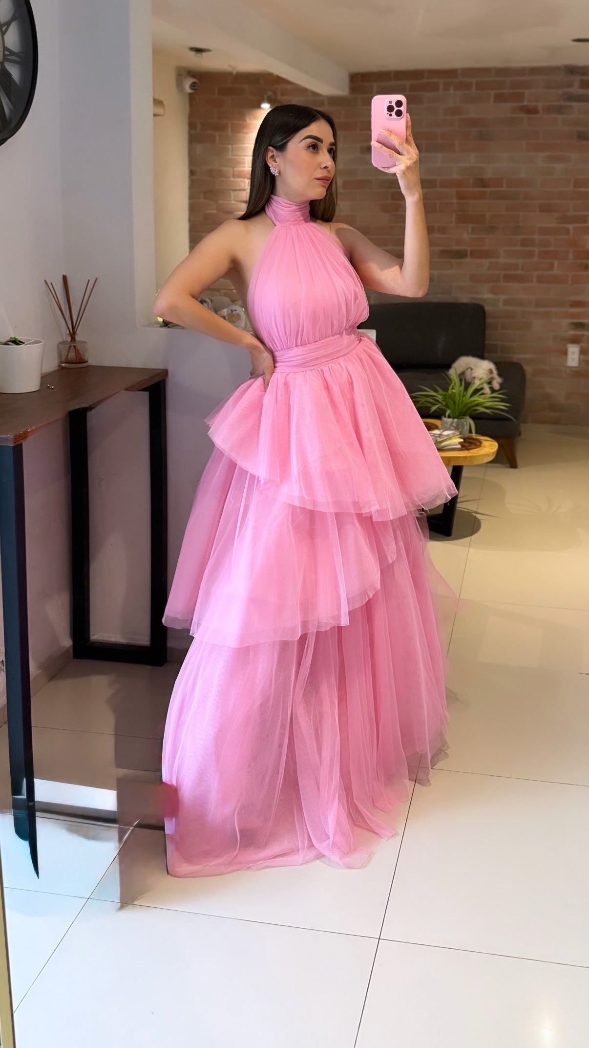 Vestido rosa tul halter con espalda descubierta image